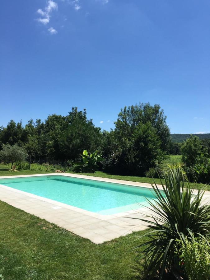 Gite Clodeguy Saint-Sylvestre-sur-Lot Exterior photo