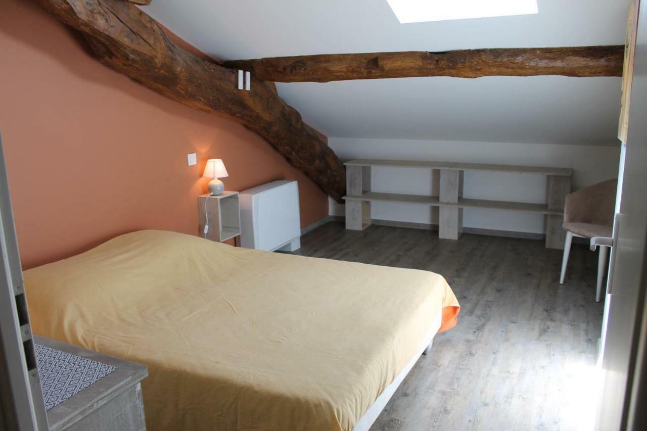 Gite Clodeguy Saint-Sylvestre-sur-Lot Exterior photo
